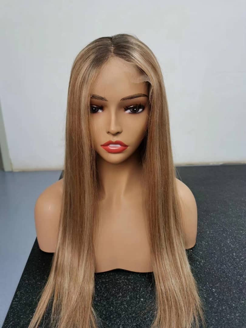 Humain 4 Remy front lace